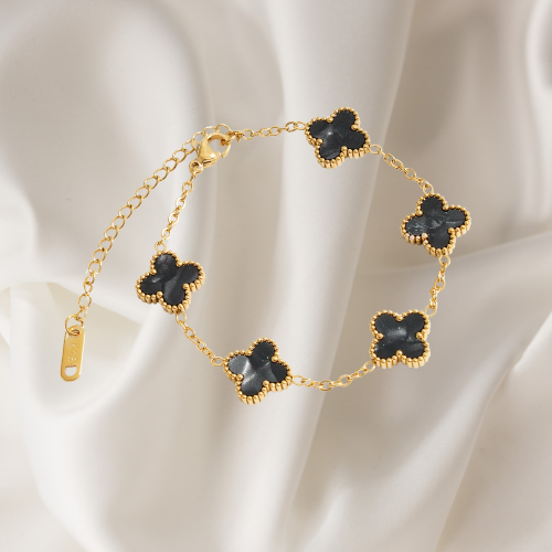 Noir Clover Bracelet