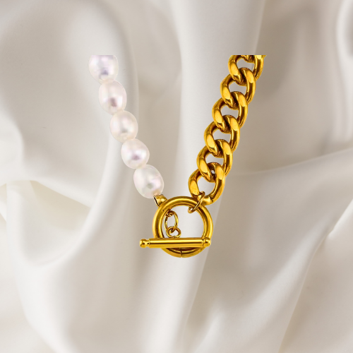 Cuban Classy Pearl Necklace