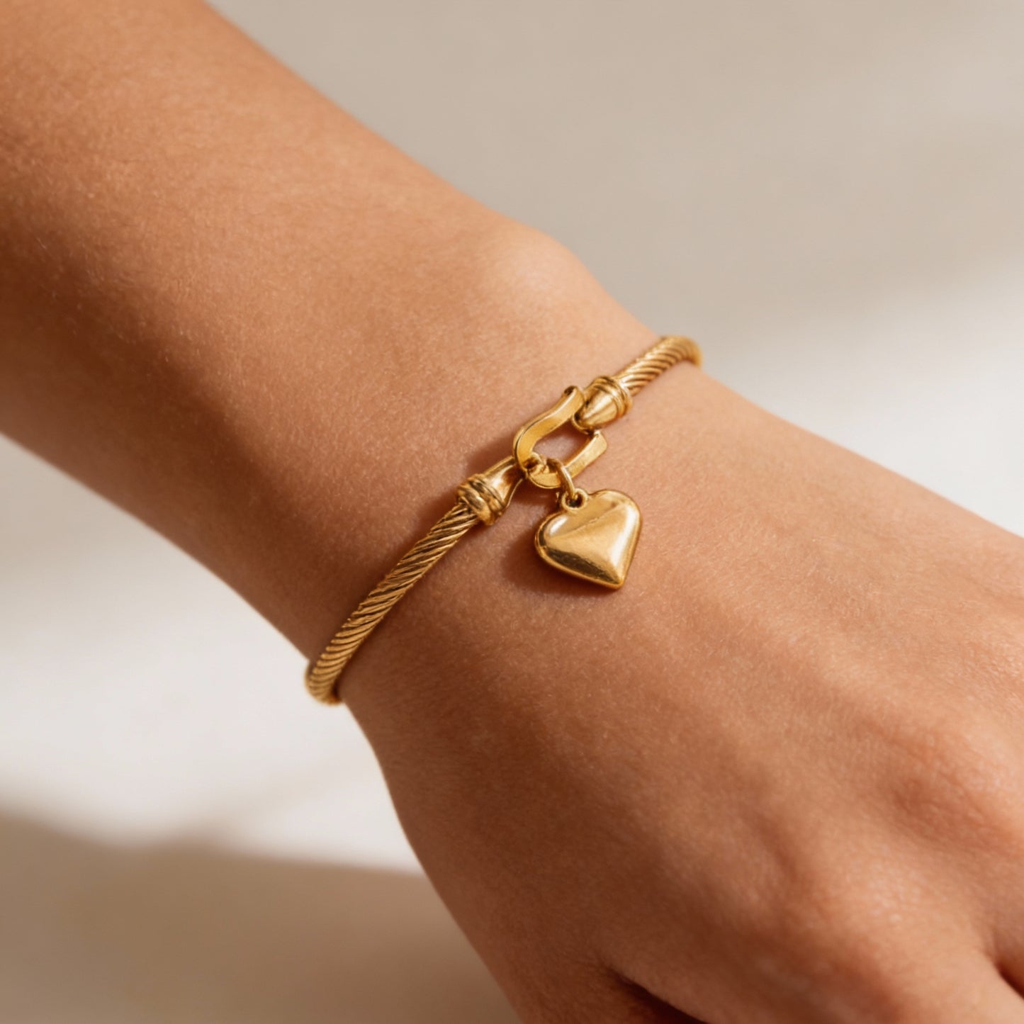 Eternal Heart Gold Bracelet