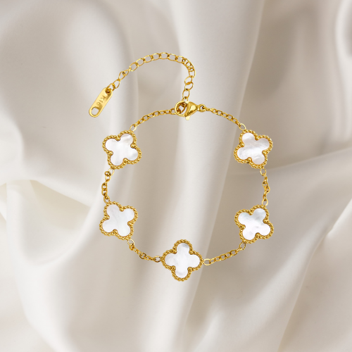 Luna Clover Bracelet